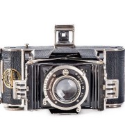 PRESTONETA (model 1933), fotoaparát na film 4,5x6 cm.