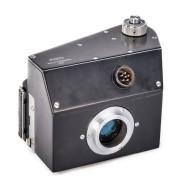 Automatizovaný fotografický přístroj pro mikroskop.