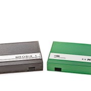 Porovnání plastových krabic MEOSIX a MEOSIX 1.